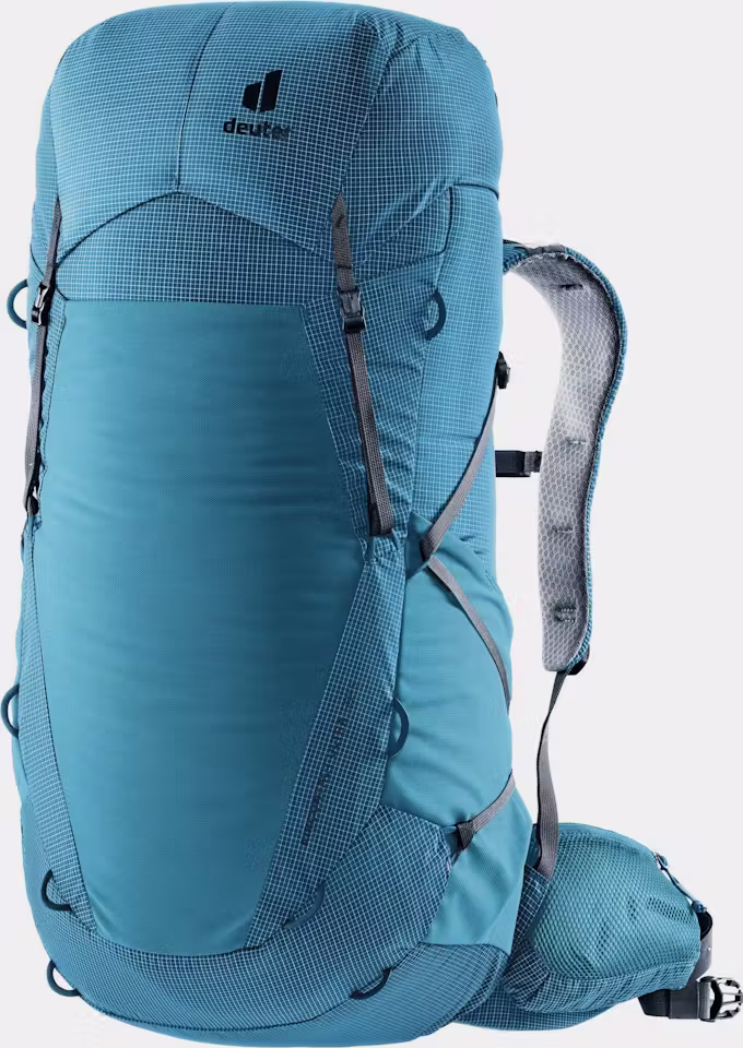 Deuter Aircontact Ultra 50+5 -kevyt vaellusreppu